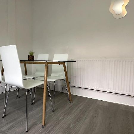 Wonderful 2 Bedroom On Tower Bridge Londen Buitenkant foto
