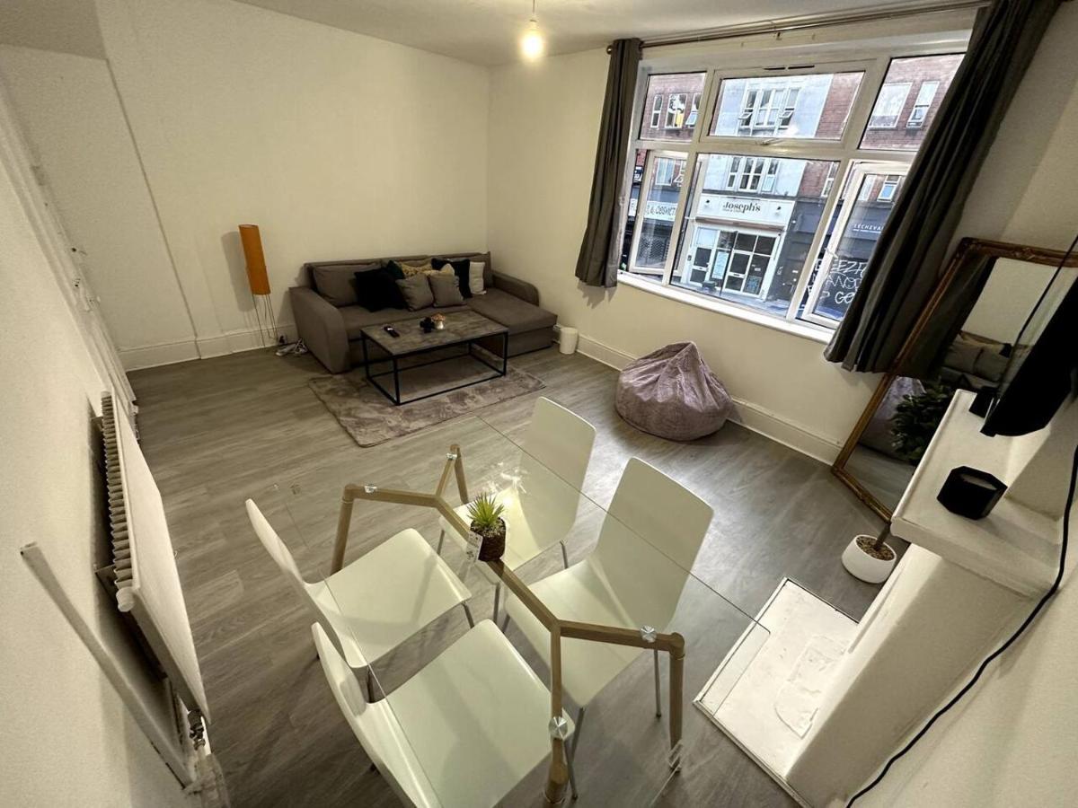 Wonderful 2 Bedroom On Tower Bridge Londen Buitenkant foto